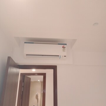 Furnished Amenities in 2 BHK Apartment at Hiranandani Highland, Powai – for Rent