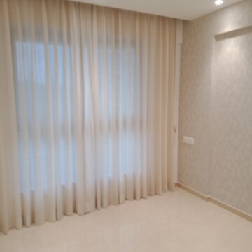 Bedroom in 2 BHK Apartment at Hiranandani Highland, Powai – for Rent