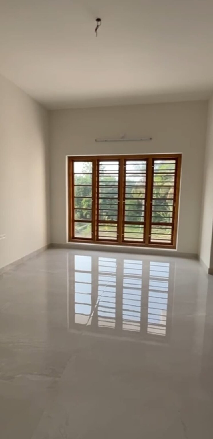 Room, mission quarters 4 Bedroom 2280 Sq.Ft. Independent House In Mission Quarters Thrissur 9011141