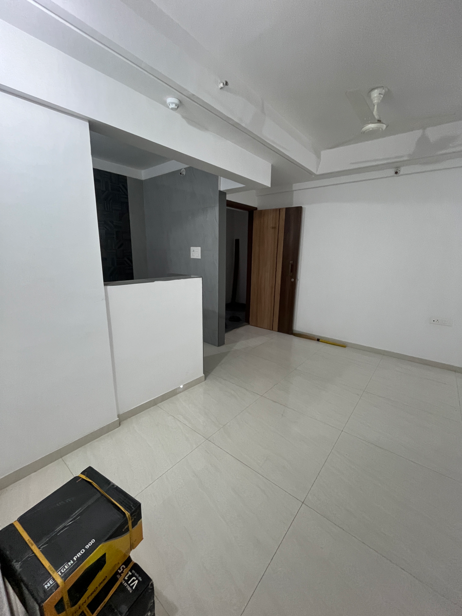 2 BHK Apartment For Sale in Triveni Crown