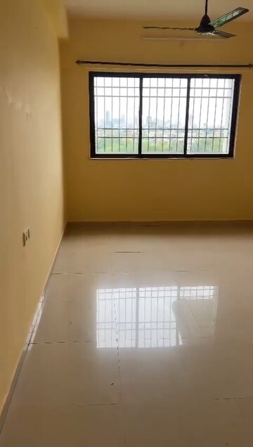 Room in 2 BHK Apartment at Kopar Khairane – for Rent