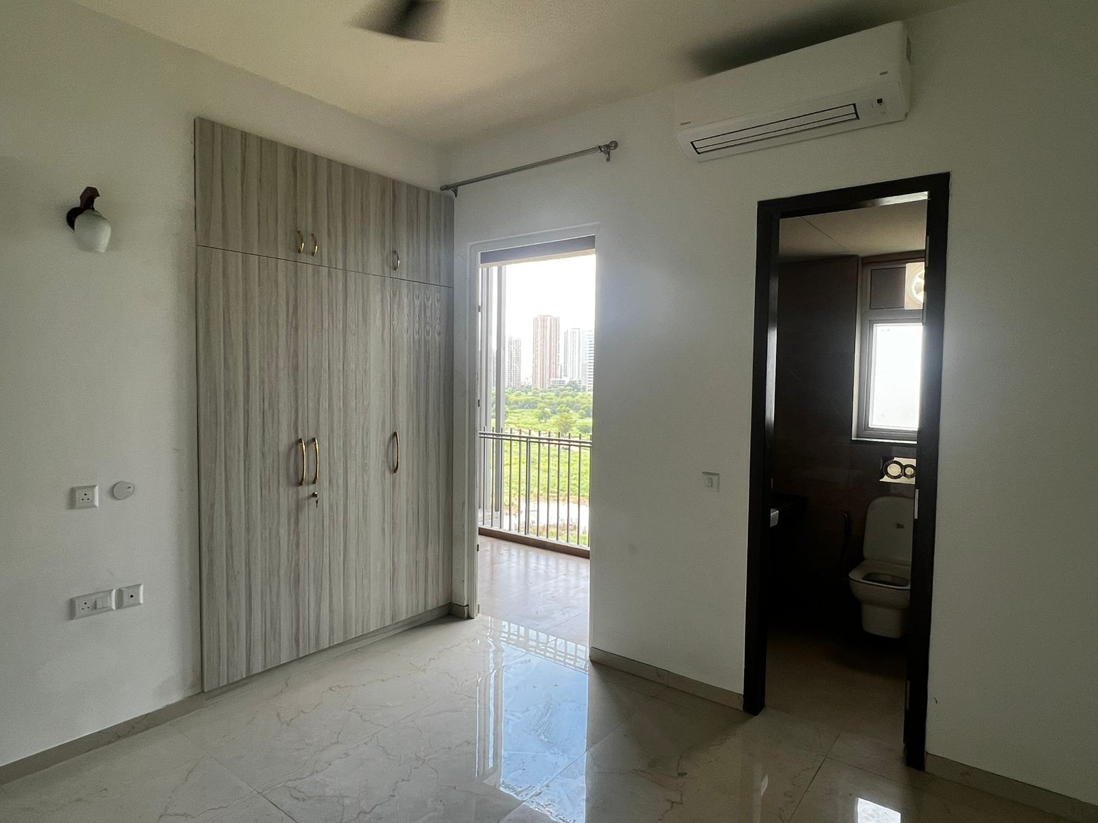 3 BHK + Study Room Builder Floor For Rent in Smart World Orchard