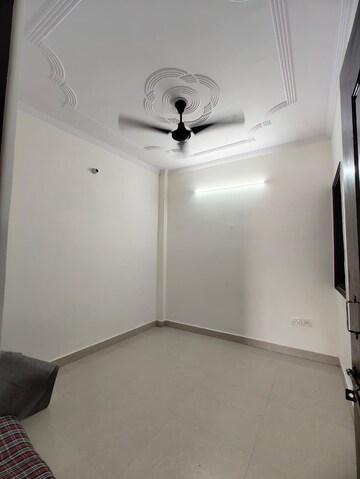 2 BHK Builder Floor For Rent in Govindpuri