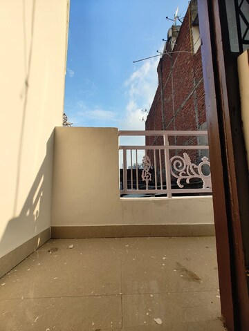 Balcony in 2 BHK Builder Floor at Govindpuri – for Rent