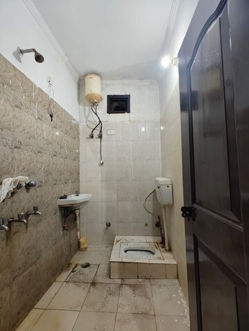 Bathroom in 2 BHK Builder Floor at Govindpuri – for Rent