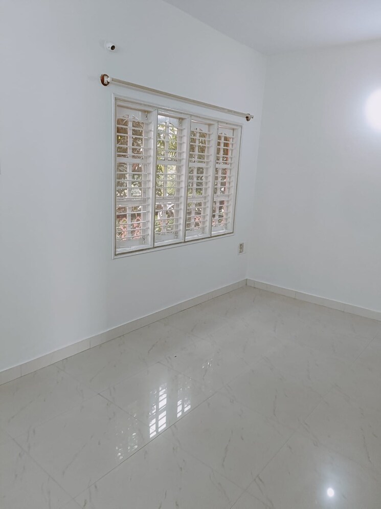 Room, hebbal 6 Bedroom 3200 Sq.Ft. Independent House In Hebbal Bangalore 9011218