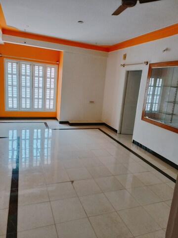 Room in 6 BHK Independent House at Hebbal – for Sale