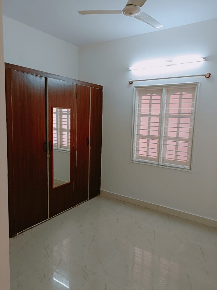Room, hebbal 6 Bedroom 3200 Sq.Ft. Independent House In Hebbal Bangalore 9011218