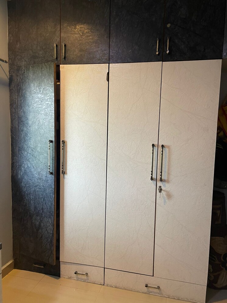 Other, mahal 2 Bedroom 900 Sq.Ft. Apartment In Mahal Nagpur 9011251