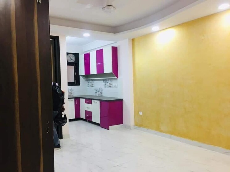 Room, freedom fighters enclave 1 Bedroom 450 Sq.Ft. Builder Floor In Freedom Fighters Enclave Delhi 9011248