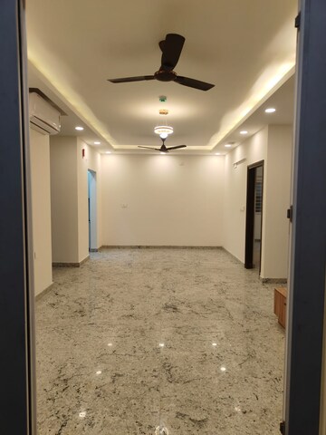 Room in 3 BHK Apartment at Bollineni Bion, Kothaguda – for Rent