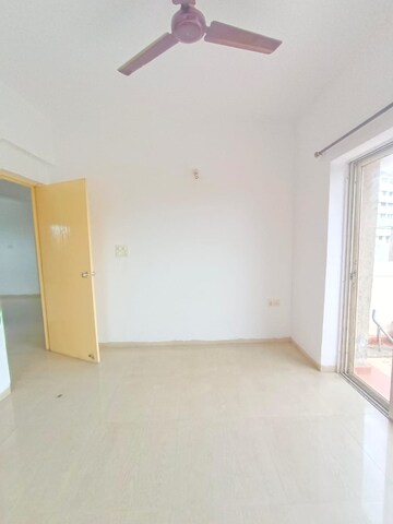 Room in 2 BHK Apartment at Aishwaryam Ventures, Pimpri Chinchwad Pcmc – for Rent