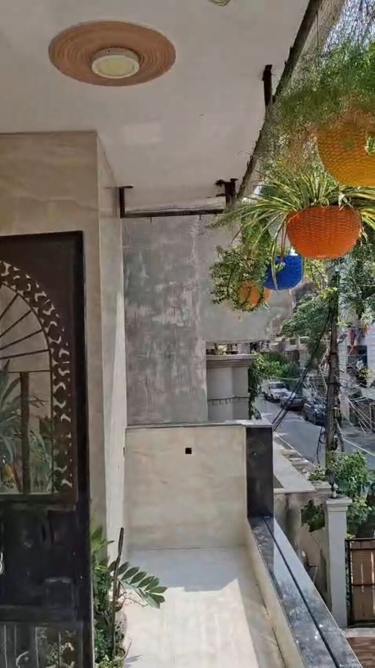 Balcony, vaishali sector 5 4 Bedroom 220 Sq.Yd. Builder Floor In Vaishali Sector 5 Ghaziabad 9011329