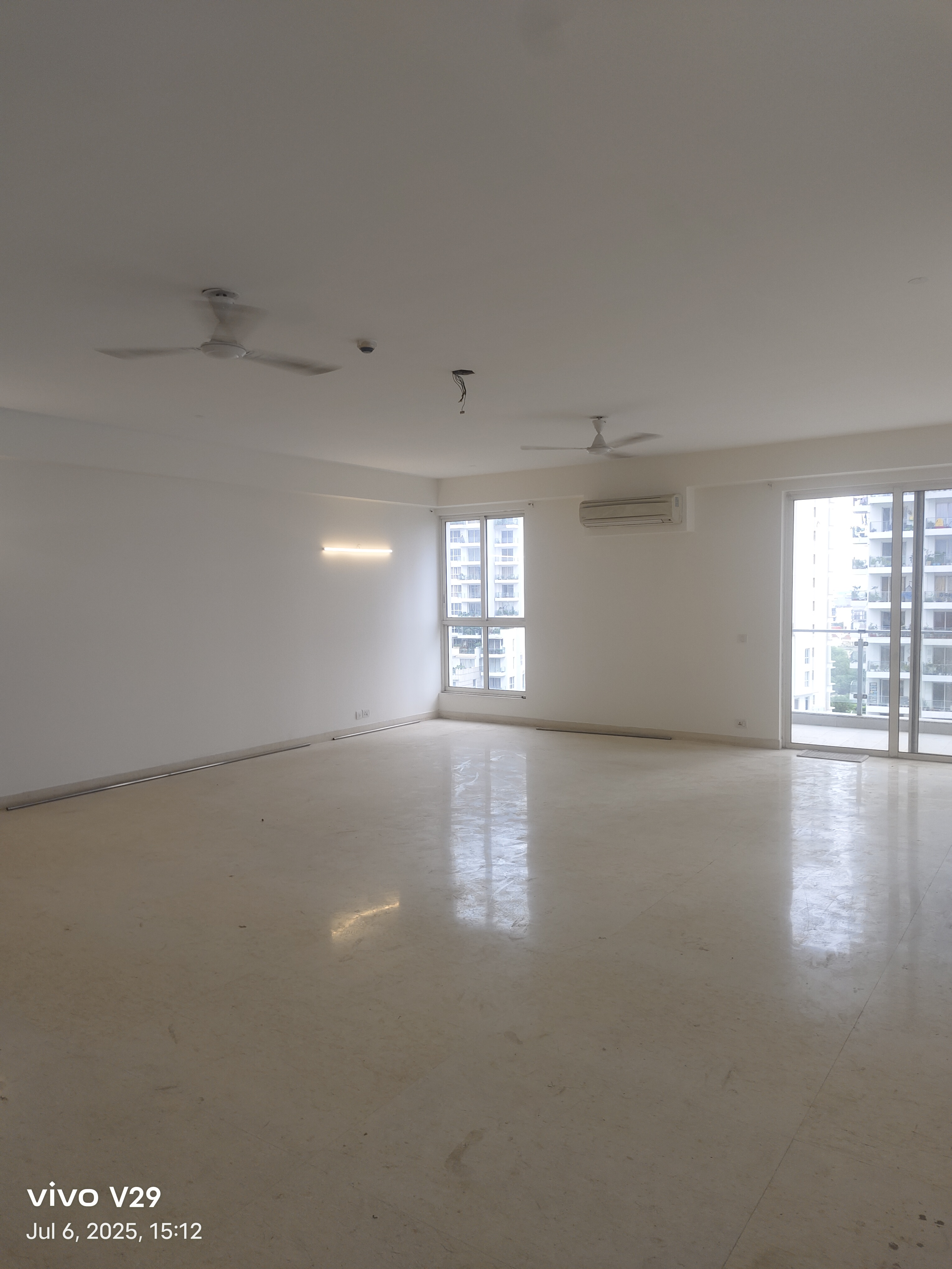 3 BHK + Servant Room Apartment For Sale in Ireo The Grand Arch