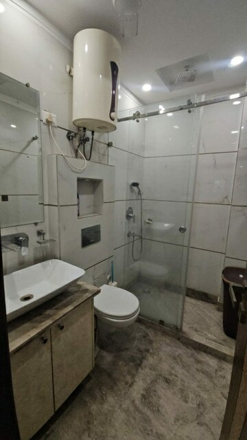 Bathroom in 3 BHK Builder Floor at East Patel Nagar – for Rent