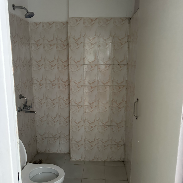 Bathroom, sarvome-shree-homes-phase-2 3 Bedroom 850 Sq.Ft. Apartment In Sector 45 Faridabad 9011340