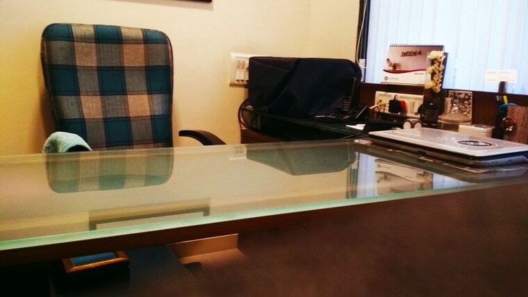 Team Area, kandivali west Commercial Office Space 612 Sq.Ft. In Kandivali West Mumbai 9011332