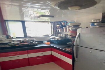 Kitchen in 1.5 BHK Apartment at Ghatkopar East – for Rent