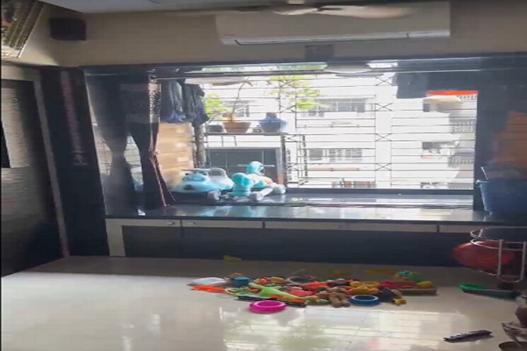 Room, ghatkopar east 1.5 Bedroom 540 Sq.Ft. Apartment In Ghatkopar East Mumbai 9011344