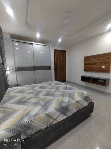 Bedroom in 3 BHK Builder Floor at Sector 45 – for Rent
