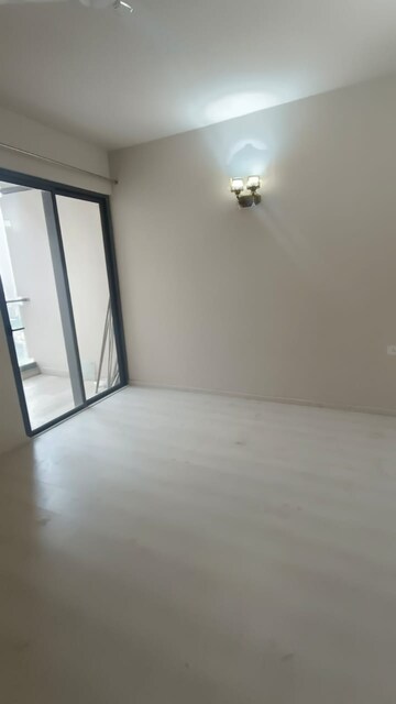 Room in 3 BHK Apartment at M3M Sky City, Sector 65 – for Sale