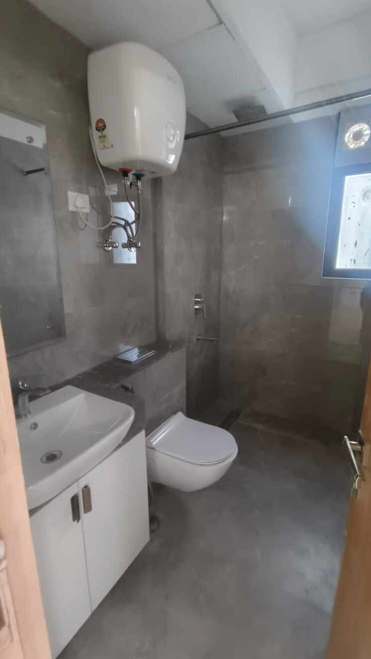 Bathroom, m3m-sky-city 3 Bedroom 1828 Sq.Ft. Apartment In Sector 65 Gurgaon 9011390