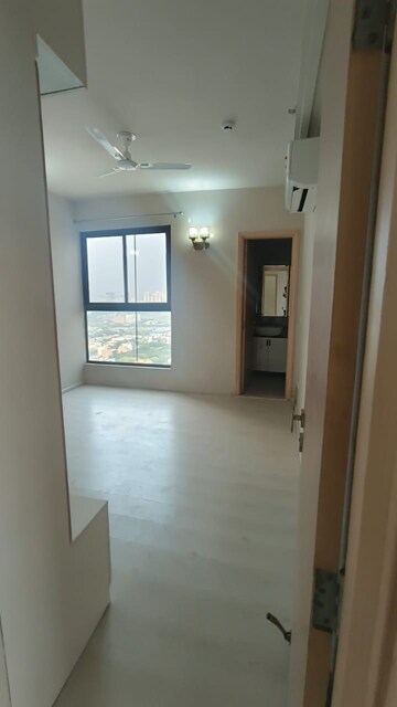 Room in 3 BHK Apartment at M3M Sky City, Sector 65 – for Sale