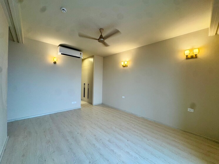Room, m3m-sky-city 3 Bedroom 1828 Sq.Ft. Apartment In Sector 65 Gurgaon 9011390