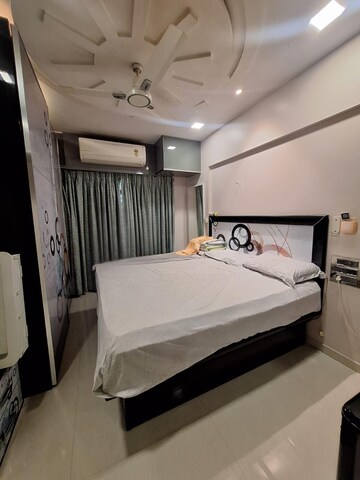 Bedroom in 2 BHK Apartment at Dn Nagar – for Rent
