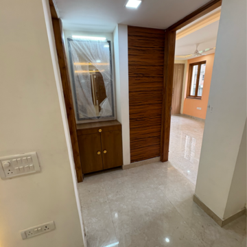 Room in 3 BHK Builder Floor at Parklands, Sector 85 – for Sale