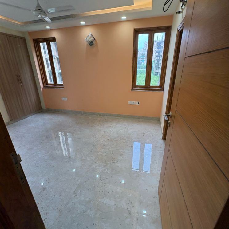 Room, parklands 3 Bedroom 2032 Sq.Ft. Builder Floor In Sector 85 Faridabad 9011484