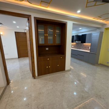 Room in 3 BHK Builder Floor at Parklands, Sector 85 – for Sale