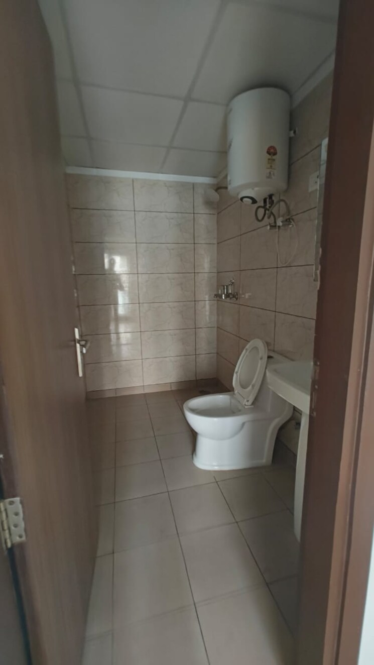 Bathroom, godrej-woods 2 Bedroom 1255 Sq.Ft. Apartment In Sector 43 Noida 9011410