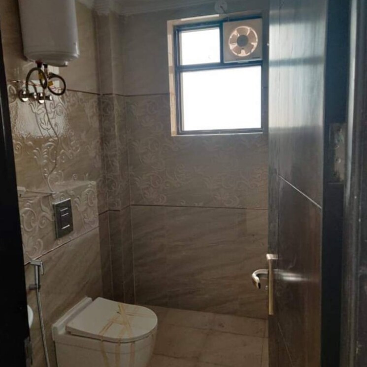 Bathroom, shiv-sai-park-apartments 2 Bedroom 1250 Sq.Ft. Apartment In Sector 87 Faridabad 9011493
