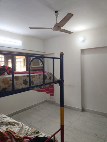 Room in 2 BHK Apartment at Royal Classic Co Op Society, Andheri West – for Rent