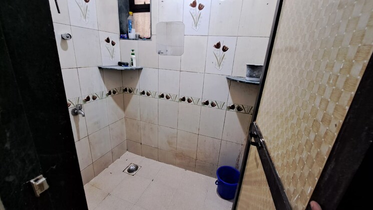 Bathroom, kachnar-chs-vasant-vihar 1 Bedroom 440 Sq.Ft. Apartment In Vasant Vihar Thane 9011536