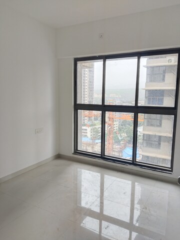 Room in 1 BHK Apartment at UK Iridium, Kandivali East – for Rent