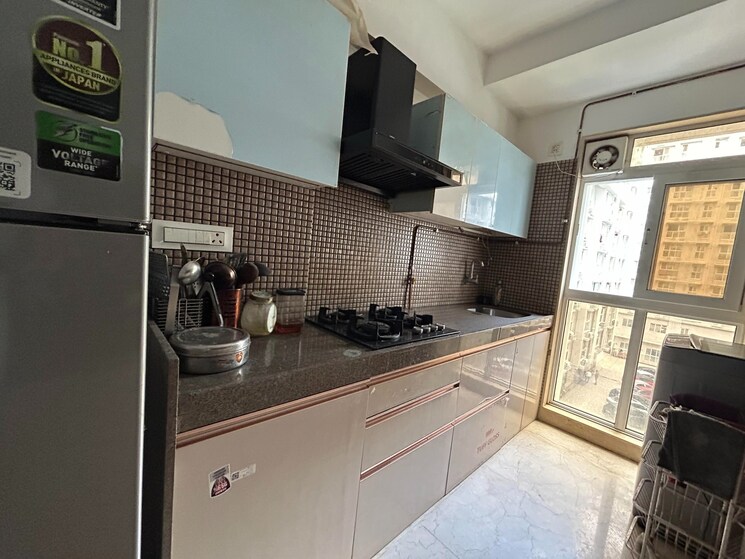 Kitchen, dn nagar 2 Bedroom 700 Sq.Ft. Apartment In Dn Nagar Mumbai 9011520