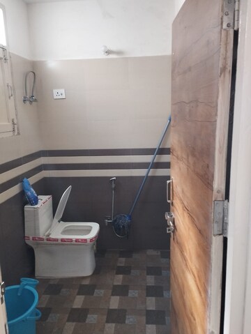 Bathroom in 1 RK Builder Floor at Mayur Vihar – for Rent