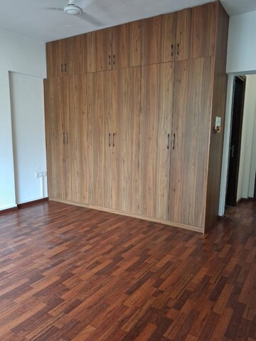 Room in 2 BHK Apartment at Aristo Pearl Residency, Prabhadevi – for Rent