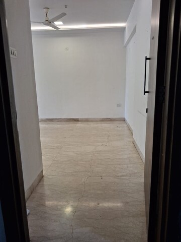 Room in 2 BHK Apartment at Aristo Pearl Residency, Prabhadevi – for Rent