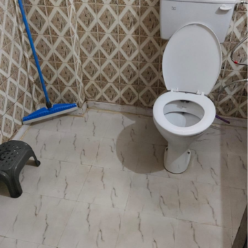 Bathroom in 1 RK Builder Floor at Kalkaji – for Rent