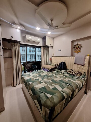 Bedroom in 2 BHK Apartment at Platinum Life, Andheri West – for Rent