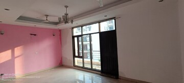 Room in 6 BHK Independent House at Sigma Iv Greater Noida – for Rent