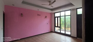 Room in 6 BHK Independent House at Sigma Iv Greater Noida – for Rent