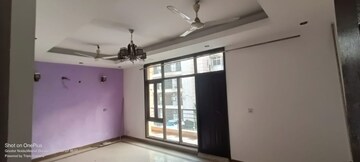 Room in 6 BHK Independent House at Sigma Iv Greater Noida – for Rent