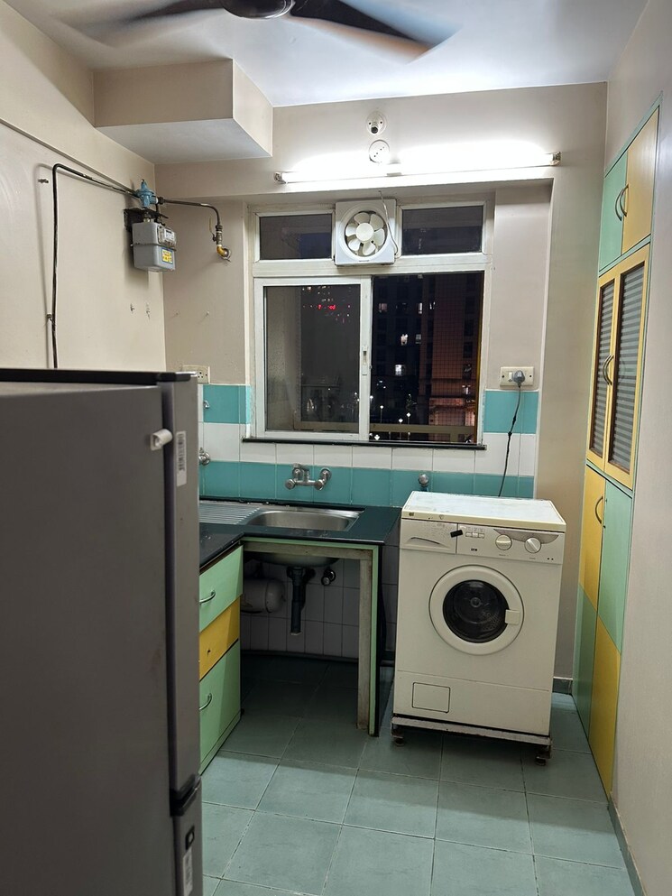 Team Area, hiranandani-estate-penrose 1 Bedroom 400 Sq.Ft. Apartment In Thane West Thane 9011595