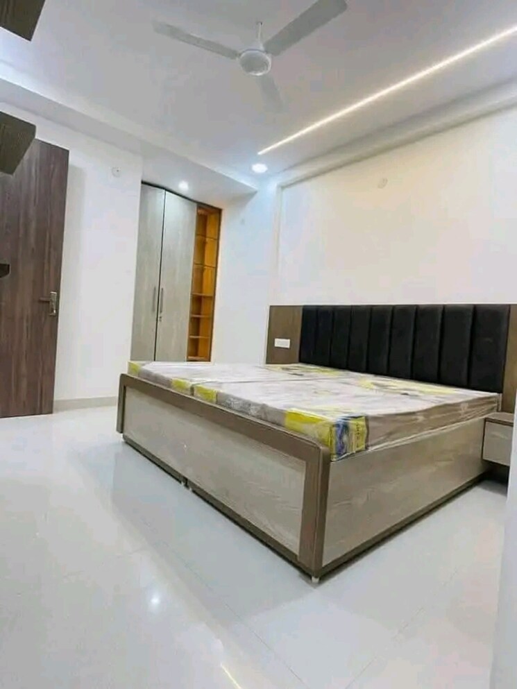Bedroom, freedom fighters enclave 1 Bedroom 450 Sq.Ft. Builder Floor In Freedom Fighters Enclave Delhi 9011617