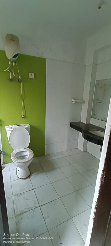 Bathroom in 6 BHK Independent House at Sigma Iv Greater Noida – for Rent