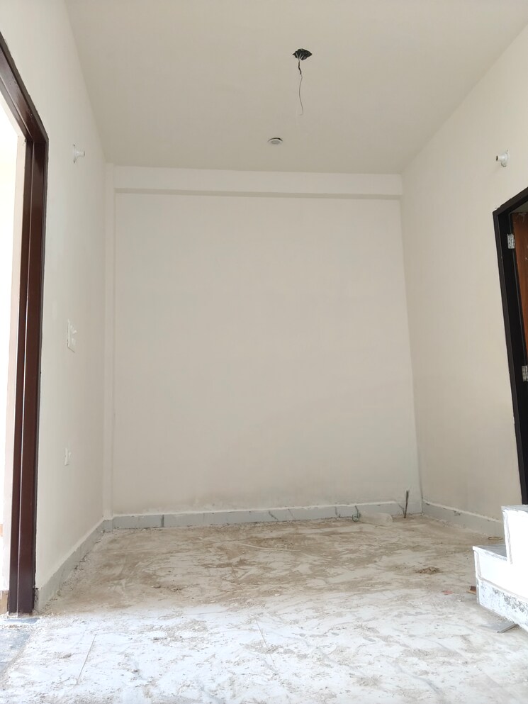 Room, khodna kalan 3 Bedroom 1580 Sq.Ft. Villa In Khodna Kalan Greater Noida 9011677